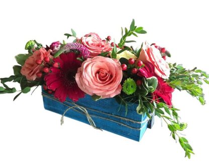цветы в ящике, доставка цветов по москве, цветы москва, цветы, доставка цветов, цветы на 8 марта, цветочная композиция, оформление праздника цветами, цветы на стол, цветы на юбилей, цветы и шарики, розы, доставка роз, креативный букет, доставка букета, цветы и фрукты, букет на день рождение, день рожденье, preferito, гербера, эксклюзивные букеты