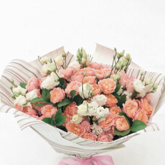 Букет из роз "Misti", доставка букетов из роз по Москве, Купить букет из роз с доставкой, Цветы, Розы, Пионовидная роза, Букет на день рождения, Бесплатная доставка цветов