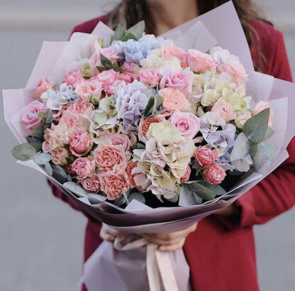 Букет из цветов, цветы, доставка цветов по Москве, Купить цветы в Москве, Букеты на 8 марта, Букет на юбилей, Цветы на день матери