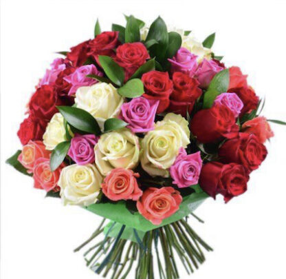 Букет из роз заказать в Москве, купить цветы с доставкой, Цветы Москва, Букеты, букет на день рождение, букет к 8 марта, яркий букет из роз, ассорти цветных роз купить,
