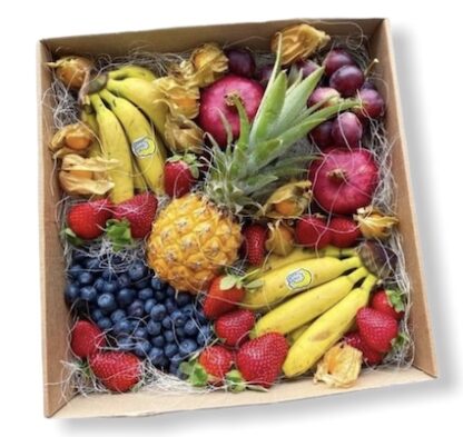 Фруктовый набор, ягоды, букет из ягод, букет из клубники, фруктовый бокс, набор с фруктами, 8 марта подарки