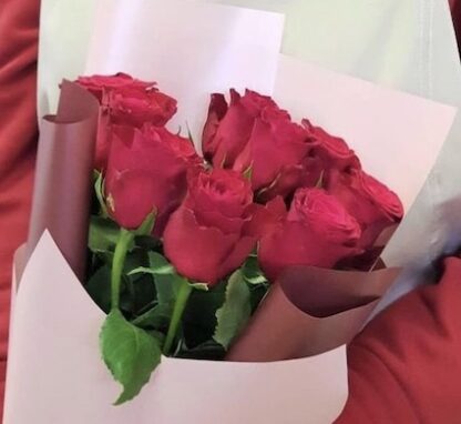 Классический букет из красных роз с доставкой по Москве, букет недорого, цветы Москва, Цветы Преферито